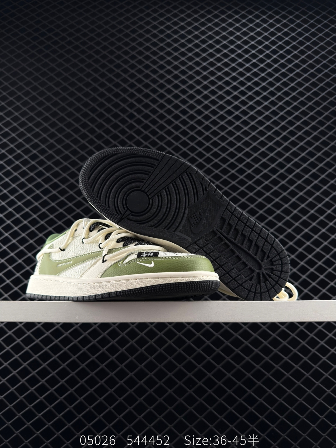 Travis Scott x Air Jordan 1 ” Reverse Mocha “